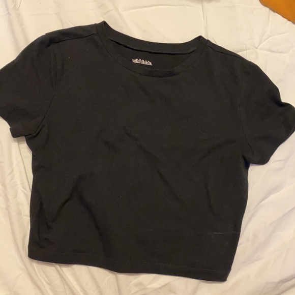 WILD FABLE fitted black cropped tee size M - Picture 2 of 2